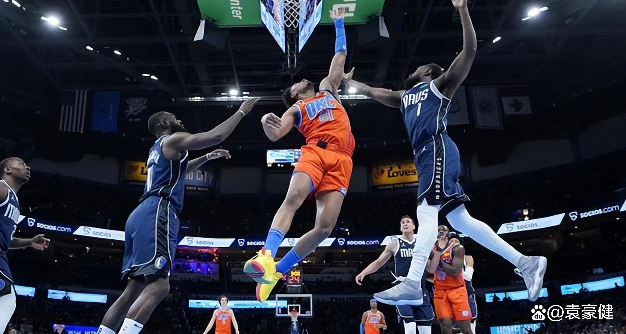 爱游戏体育-西亚卡姆意外战胜加拿大队，出色发挥引爆全场！观众掌声雷动-爱游戏体育