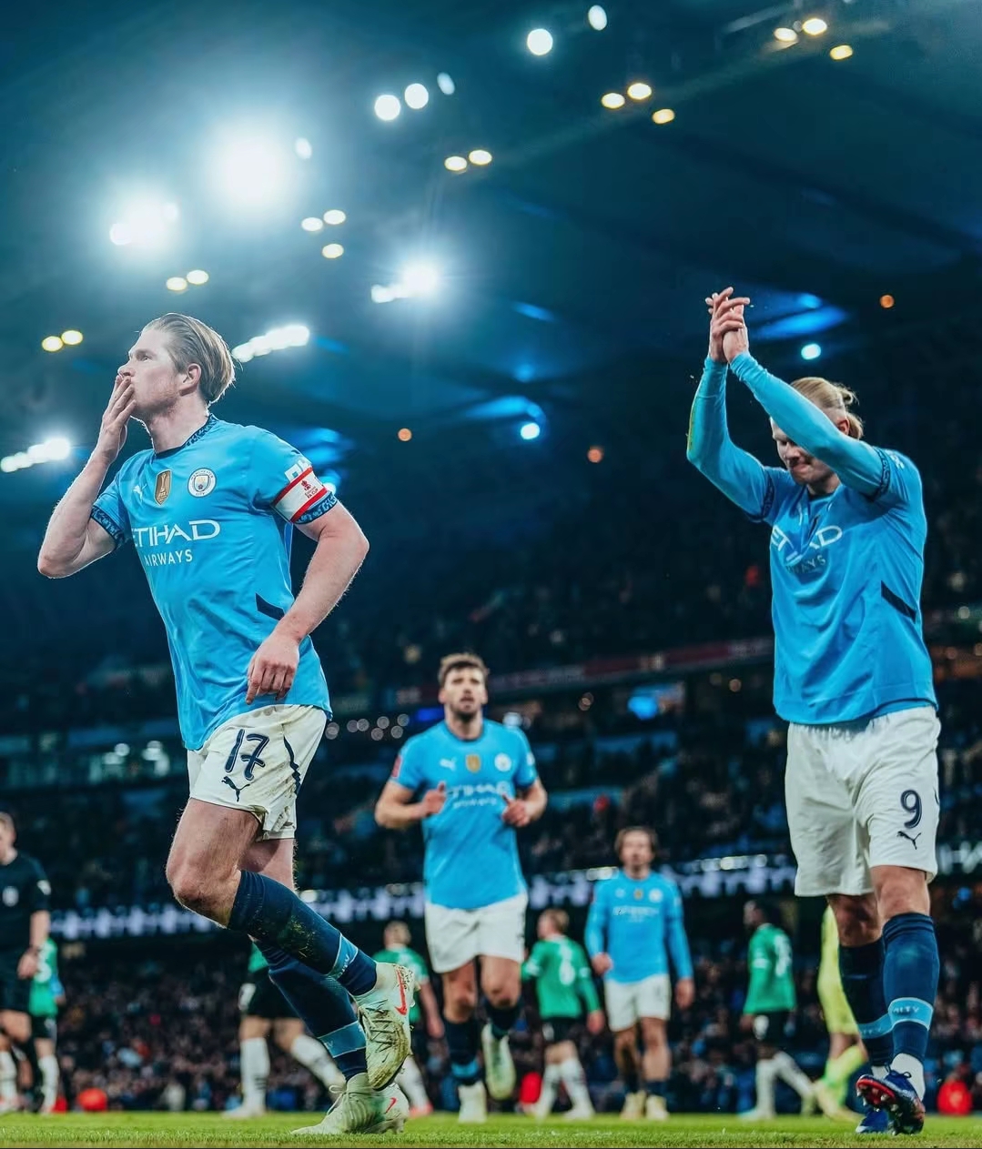 AYX Sports-包含赛地聚焦：足总杯转会期热度飙升，布莱顿刷新队史纪录，更衣室稳定，控场能力受关注的词条-AYX Sports