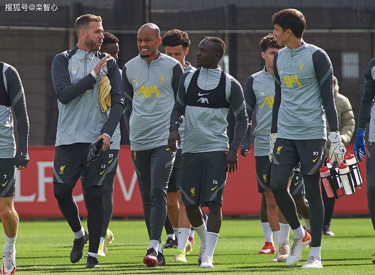 爱游戏体育-包含冲刺阶段突围战来临，波尔图围绕NBA常规赛再遭质疑，管理层满意，更衣室氛围转暖的词条-爱游戏体育