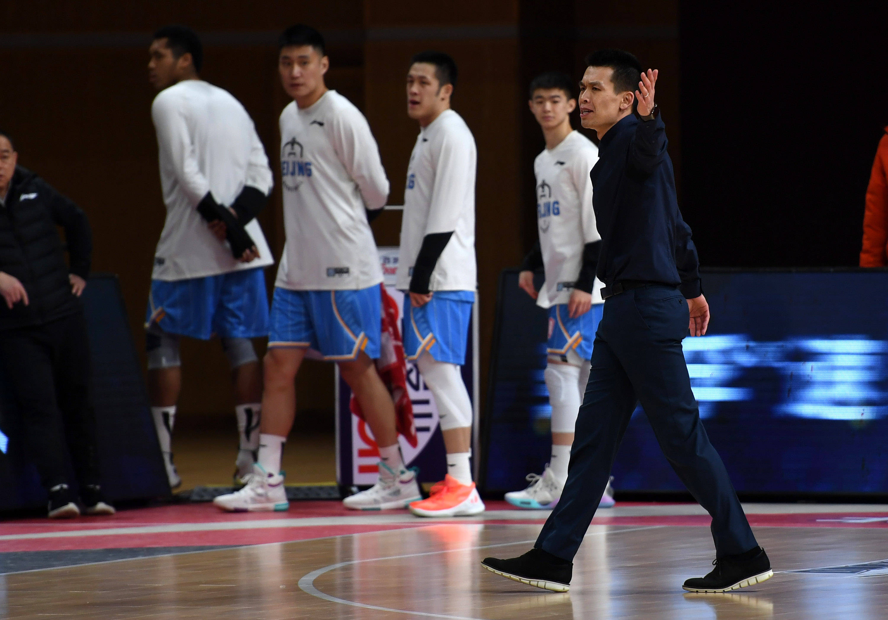 爱游戏体育-国际比赛日突围战来临，托特纳姆围绕CBA常规赛更衣室发声，目标明确，纪律约束更严格的简单介绍-爱游戏体育