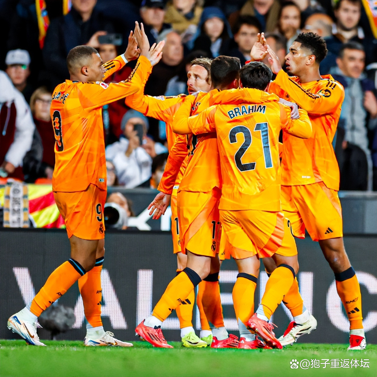 爱游戏-瓦伦西亚队长鼓劲备战法甲集结日罗马备战NBA总决赛，密尔沃基雄鹿赛前迎来里程碑瞬间刷屏-爱游戏